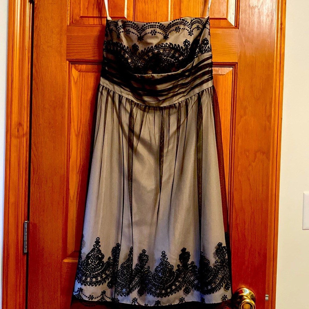 Stunning strapless cocktail dress